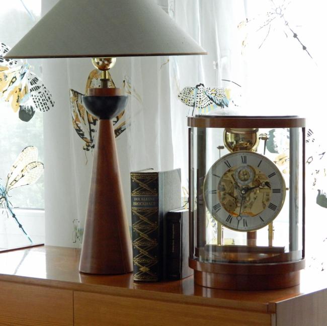 Kieninger Design runde Kaminuhr in Kirschbaum