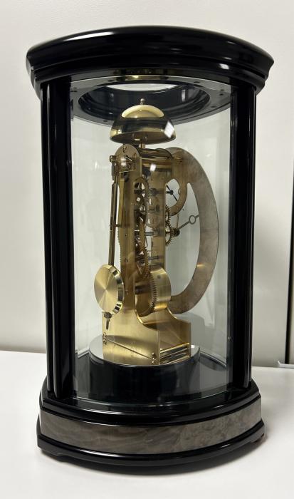 Trigon - Kieninger triangular modern table clock in chrome