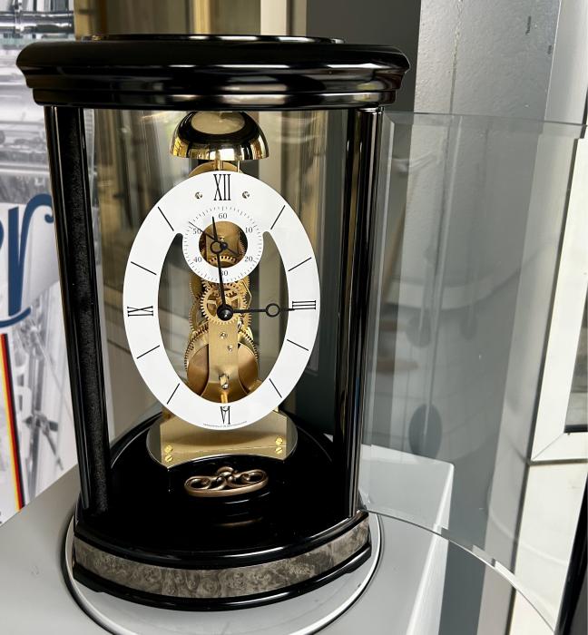 Trigon - Kieninger triangular modern table clock in chrome